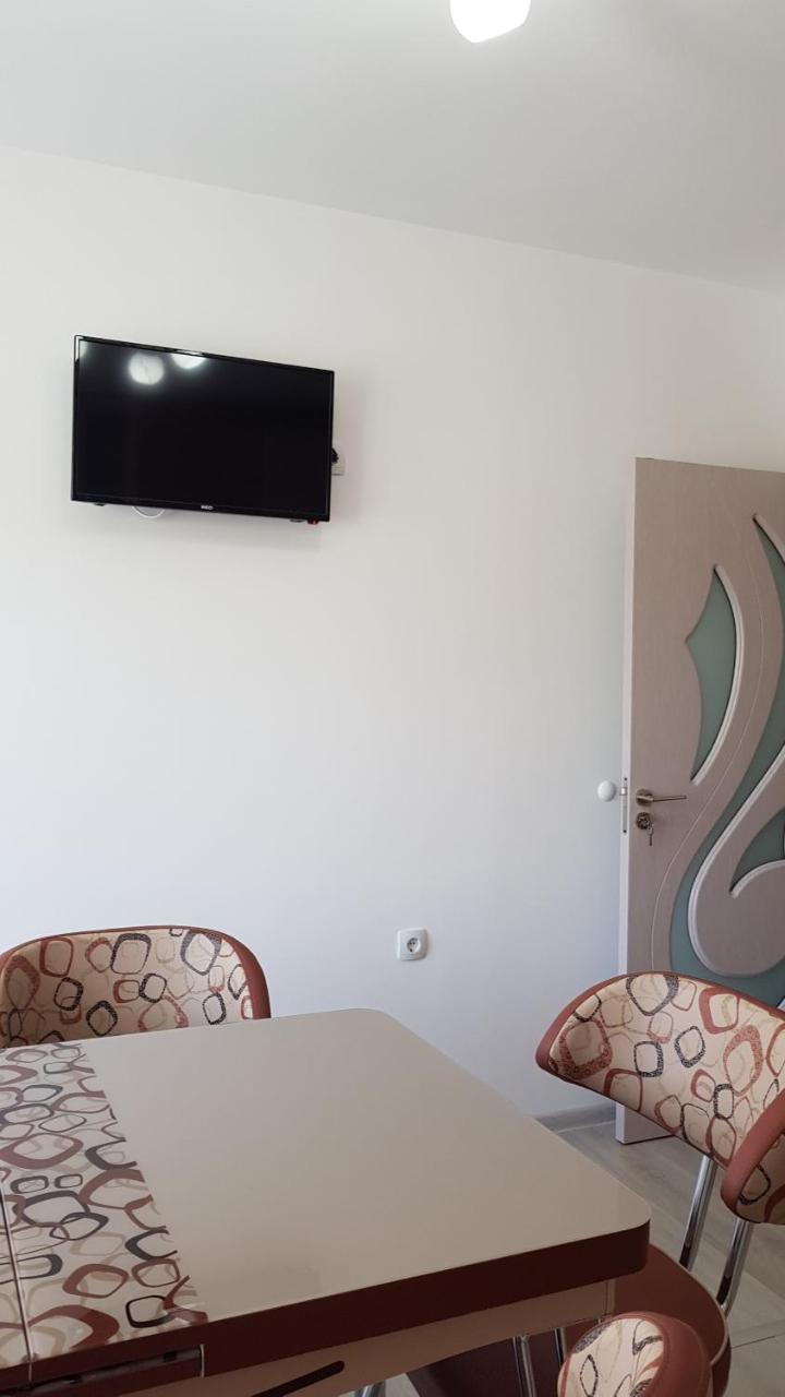 Д И В 2 - D & V 2 Apartment Sandanski Ngoại thất bức ảnh