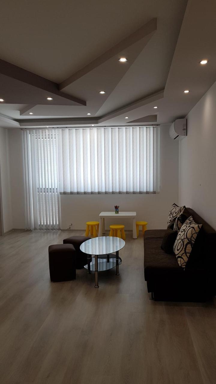 Д И В 2 - D & V 2 Apartment Sandanski Ngoại thất bức ảnh