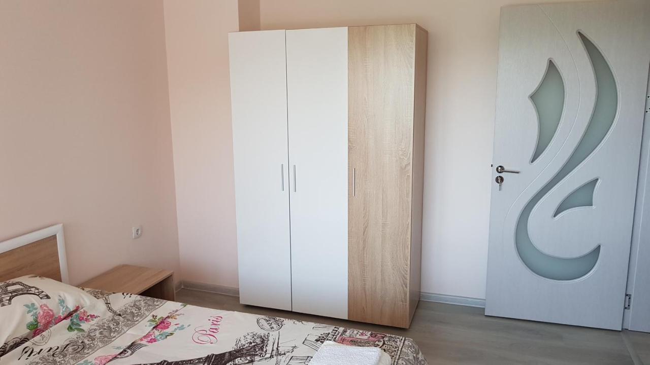 Д И В 2 - D & V 2 Apartment Sandanski Ngoại thất bức ảnh