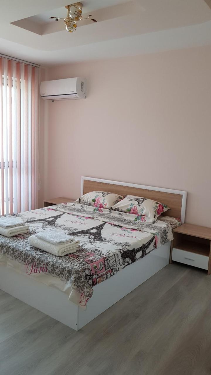 Д И В 2 - D & V 2 Apartment Sandanski Ngoại thất bức ảnh