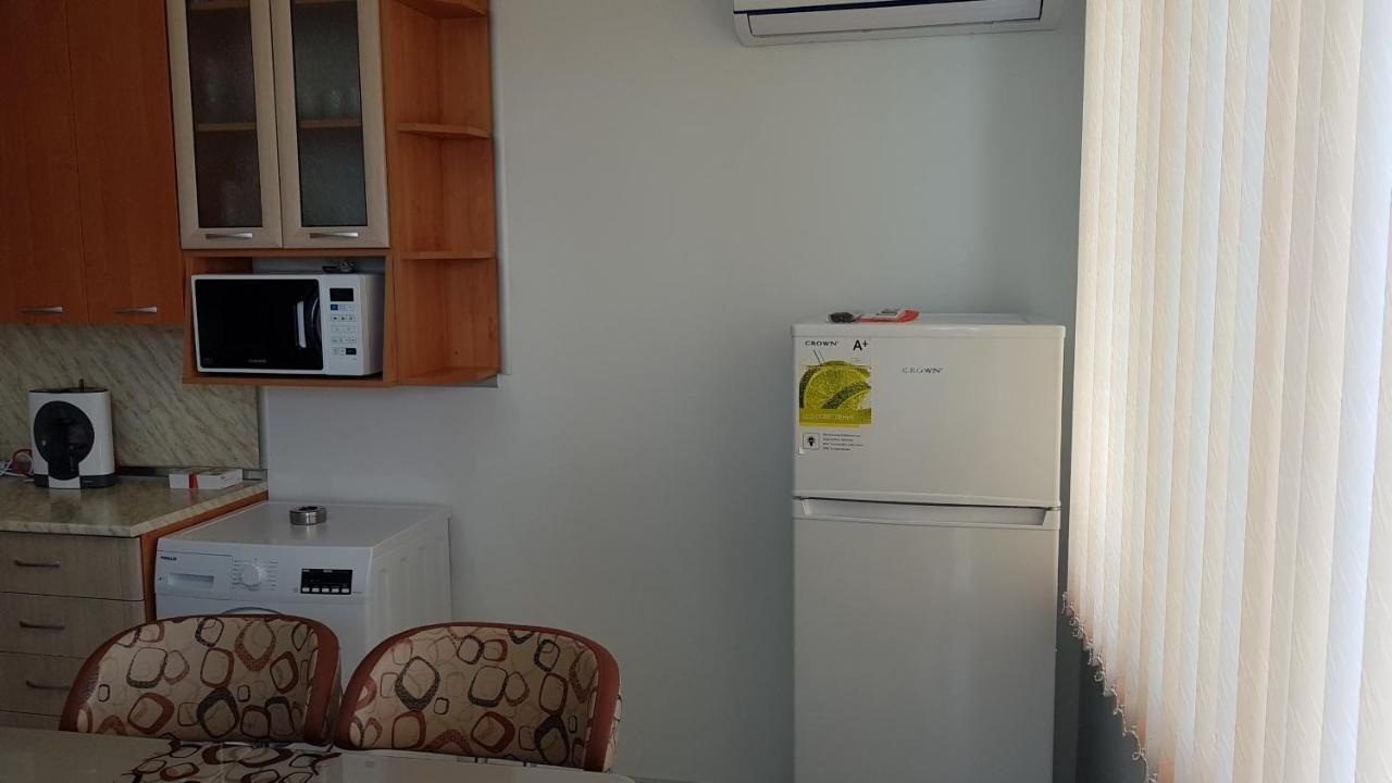 Д И В 2 - D & V 2 Apartment Sandanski Ngoại thất bức ảnh