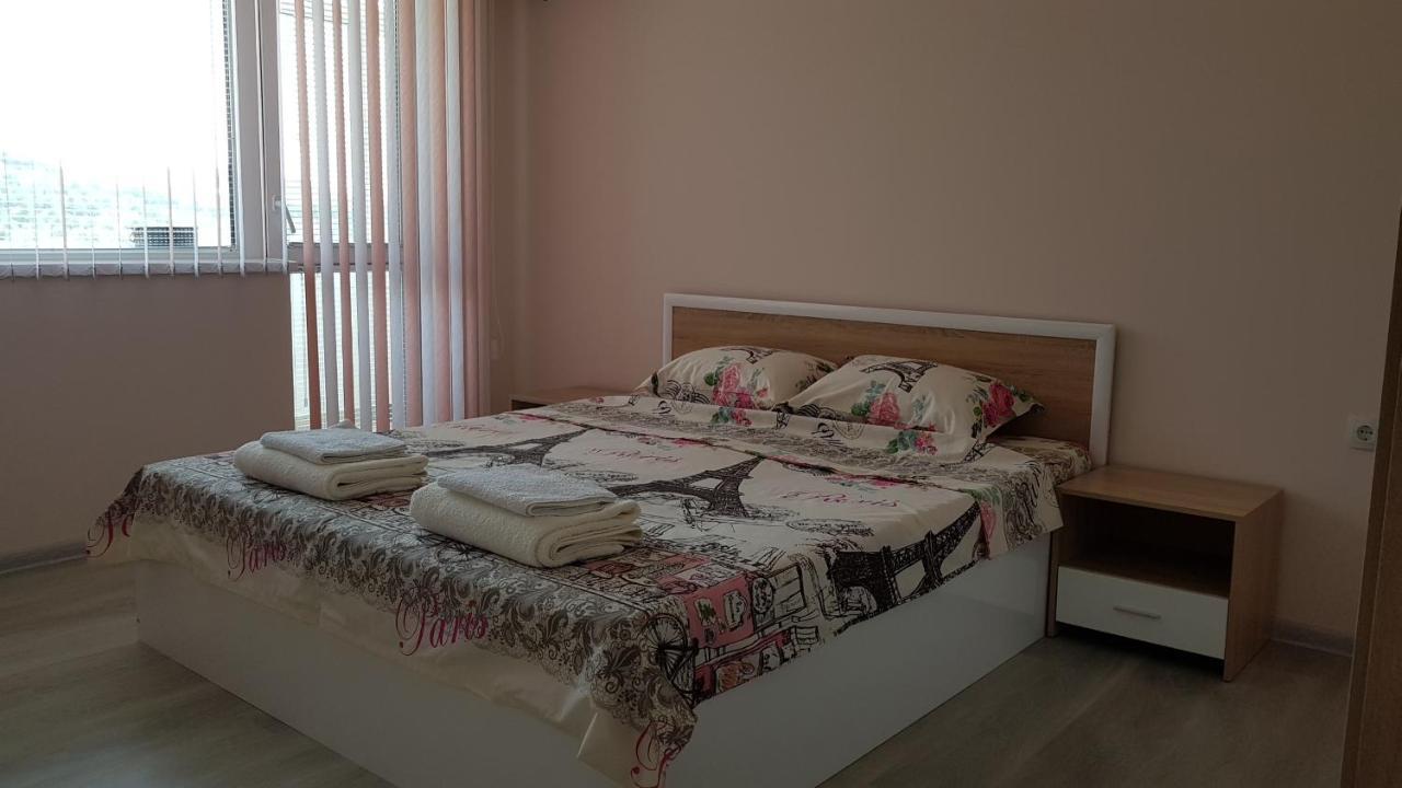 Д И В 2 - D & V 2 Apartment Sandanski Ngoại thất bức ảnh