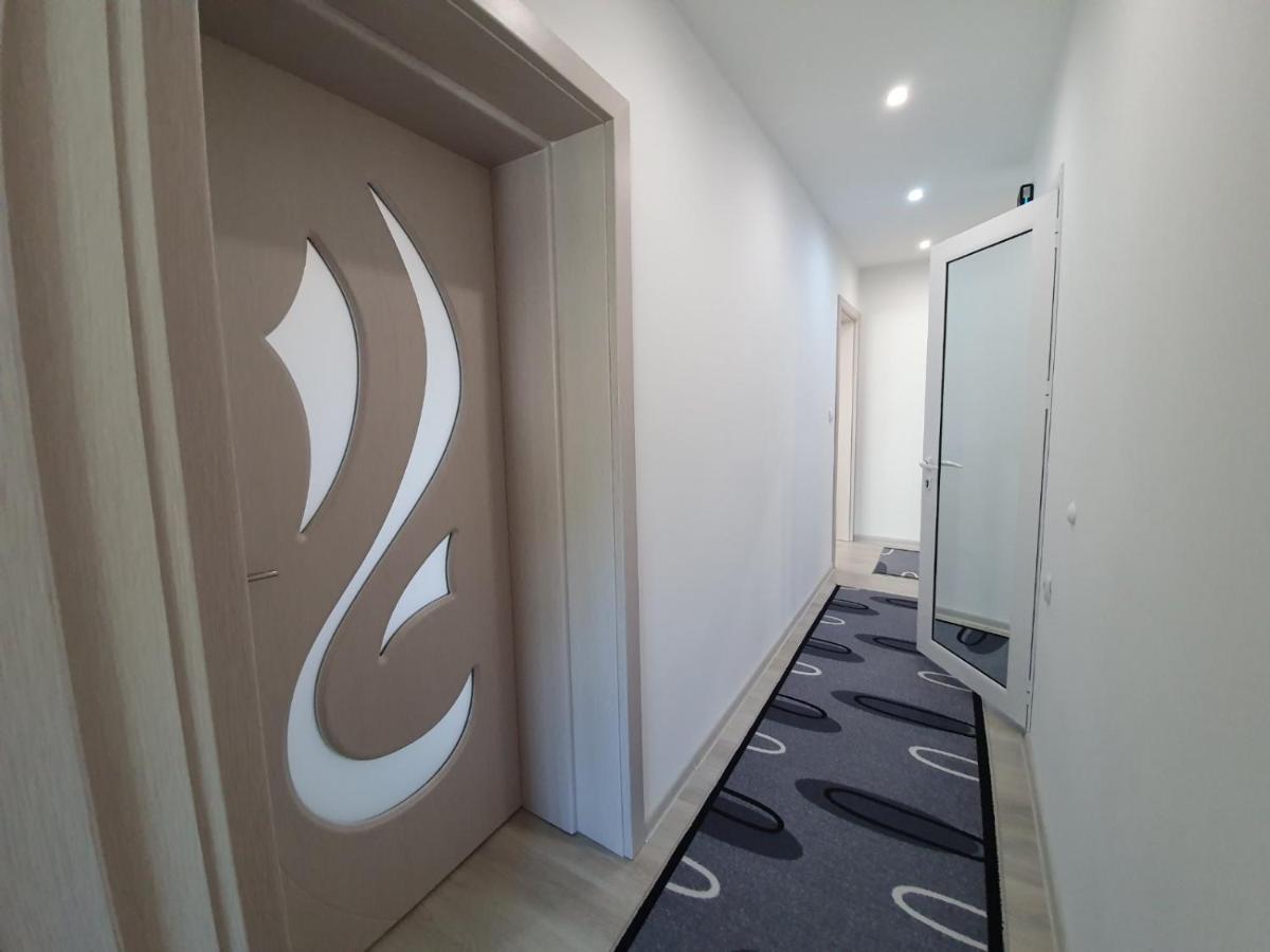 Д И В 2 - D & V 2 Apartment Sandanski Ngoại thất bức ảnh